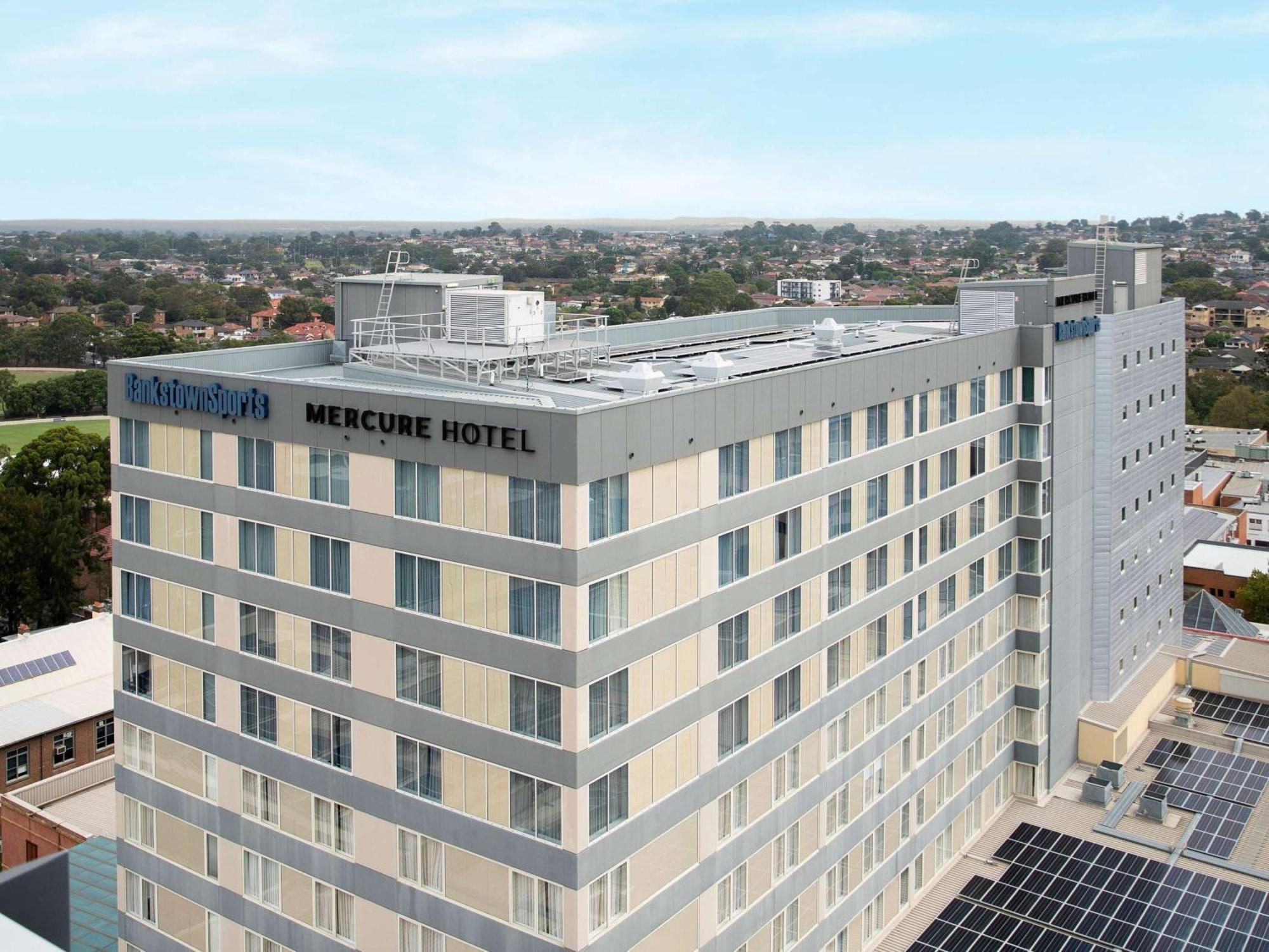 Mercure Bankstown 4*