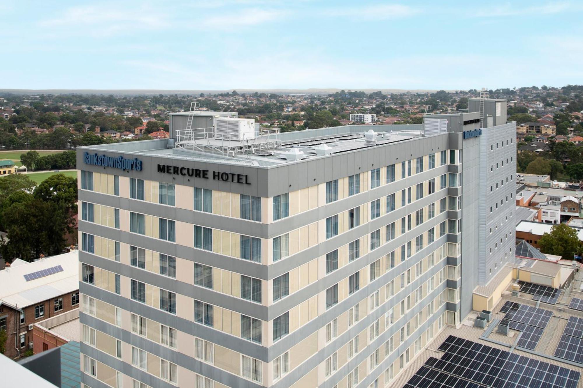 Mercure Bankstown Hotel 4*