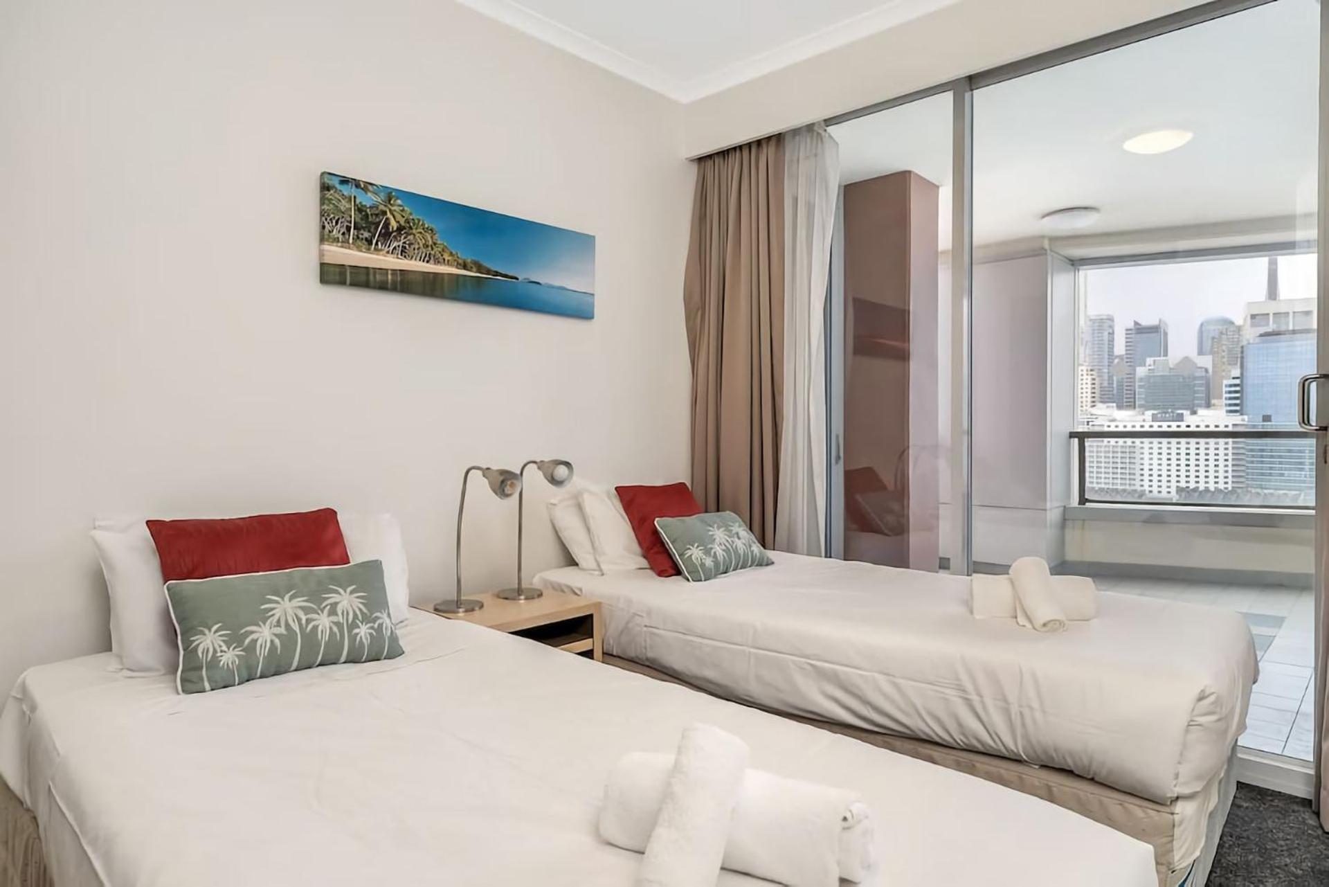 Apartment Dream Harbour View Parking Gym Pool *