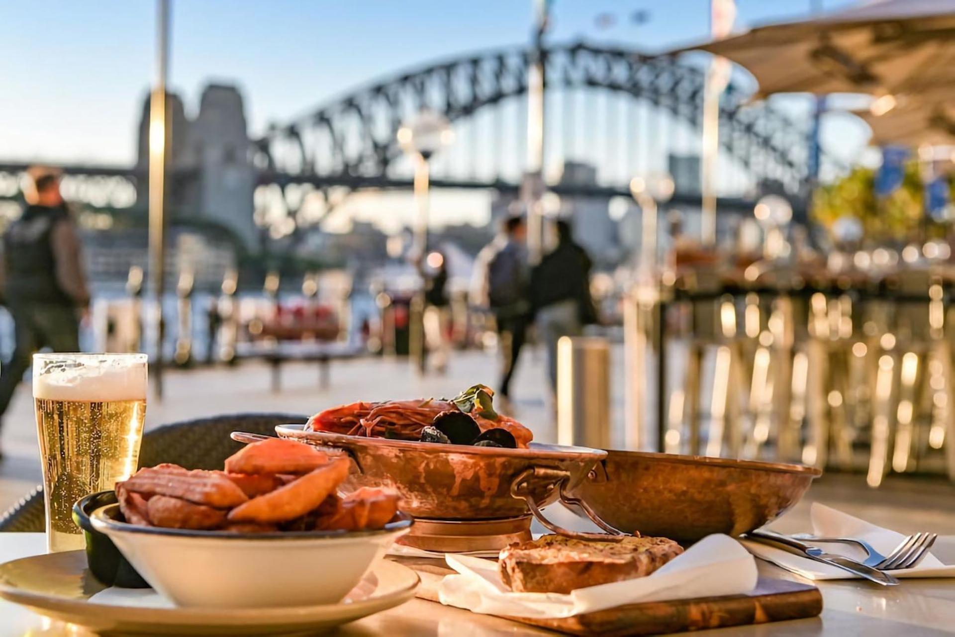 Dream Harbour View Parking Gym Pool Sydney