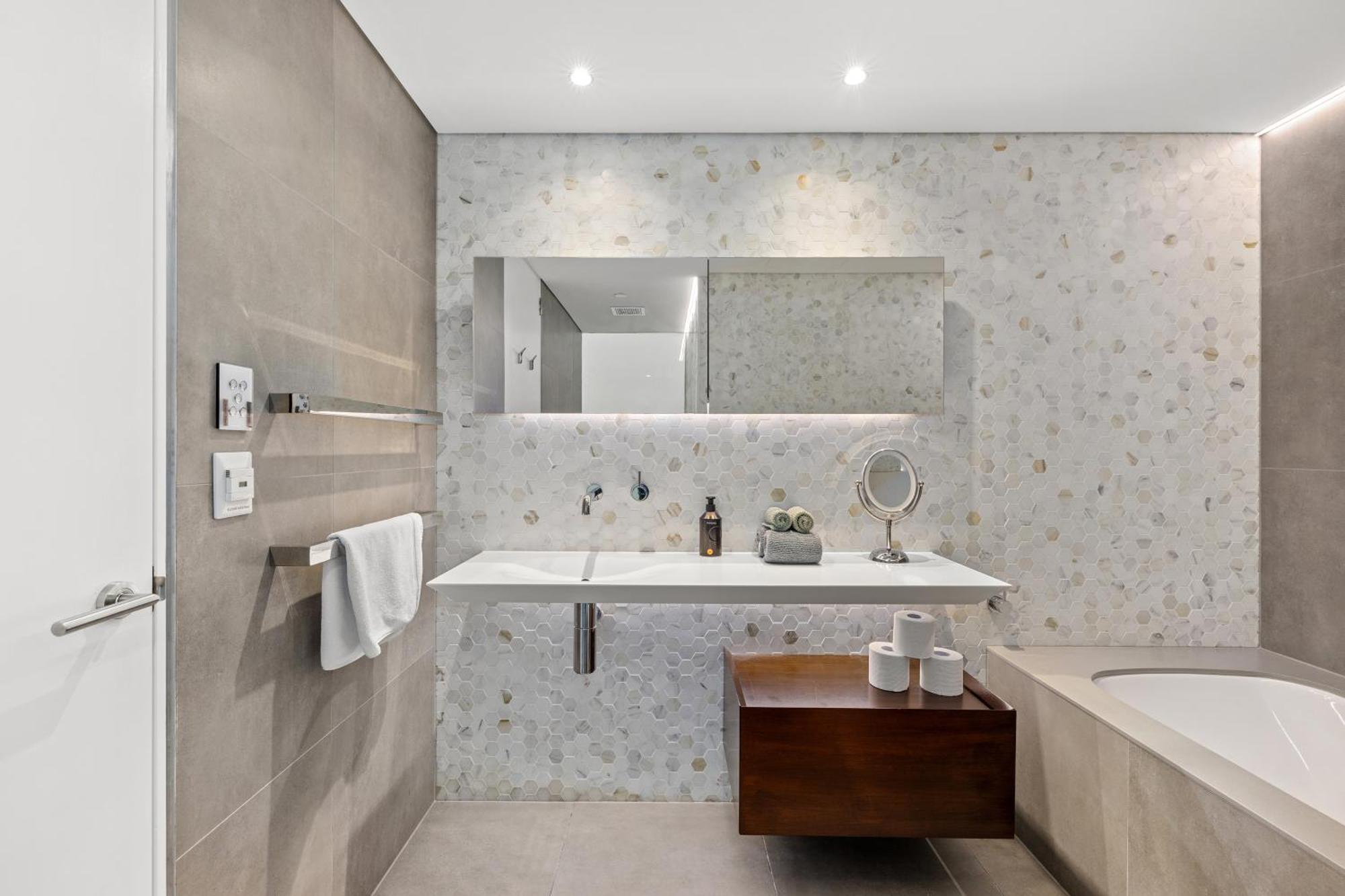 3 Bedroom Darling Harbour * Sydney