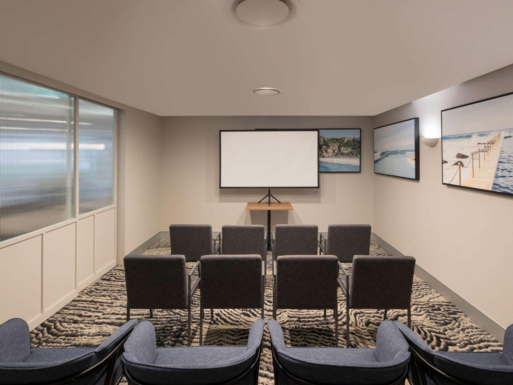 Hotel Mercure Manly Warringah 4*