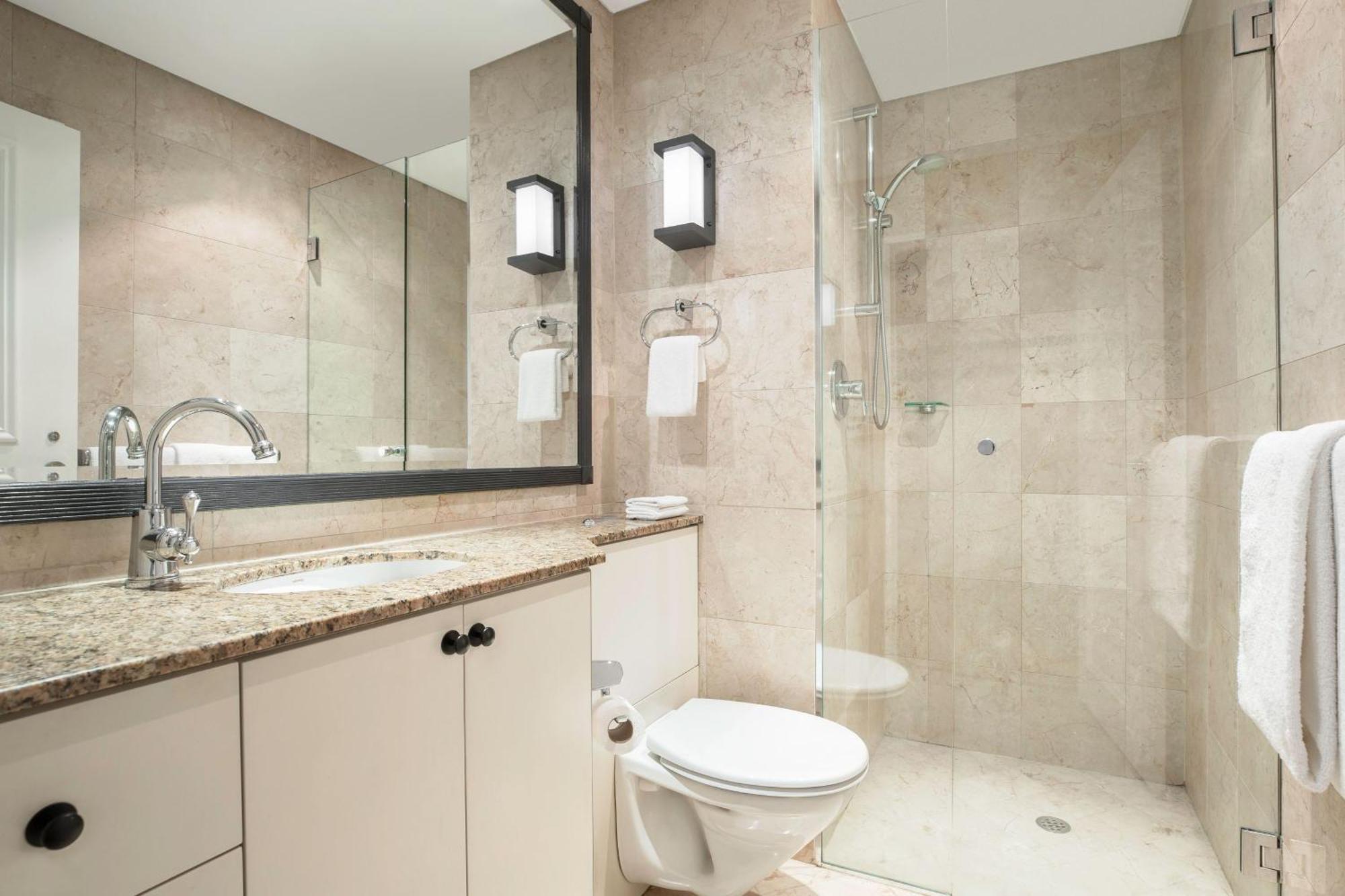 Mantra 2 Bond Street 4*