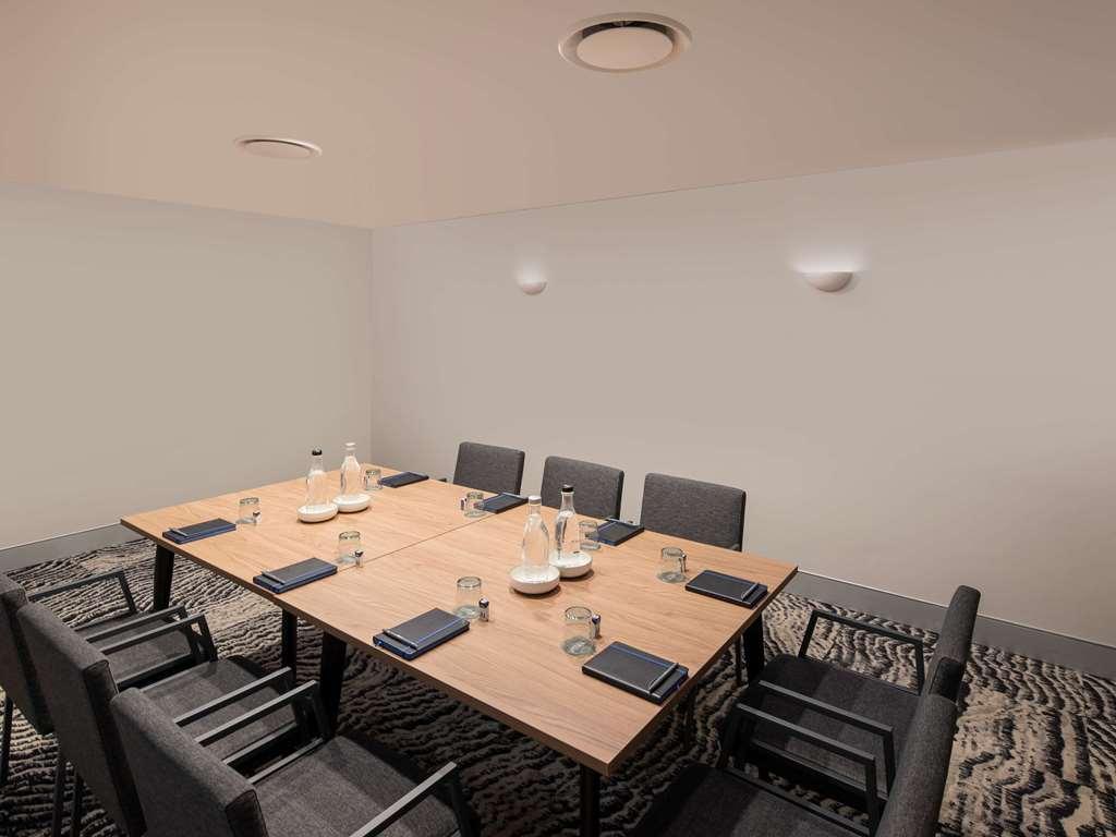 Mercure Manly Warringah Hotel