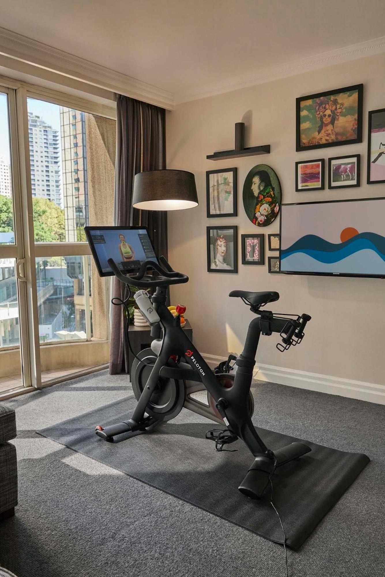 Mantra 2 Bond Street Aparthotel 4*
