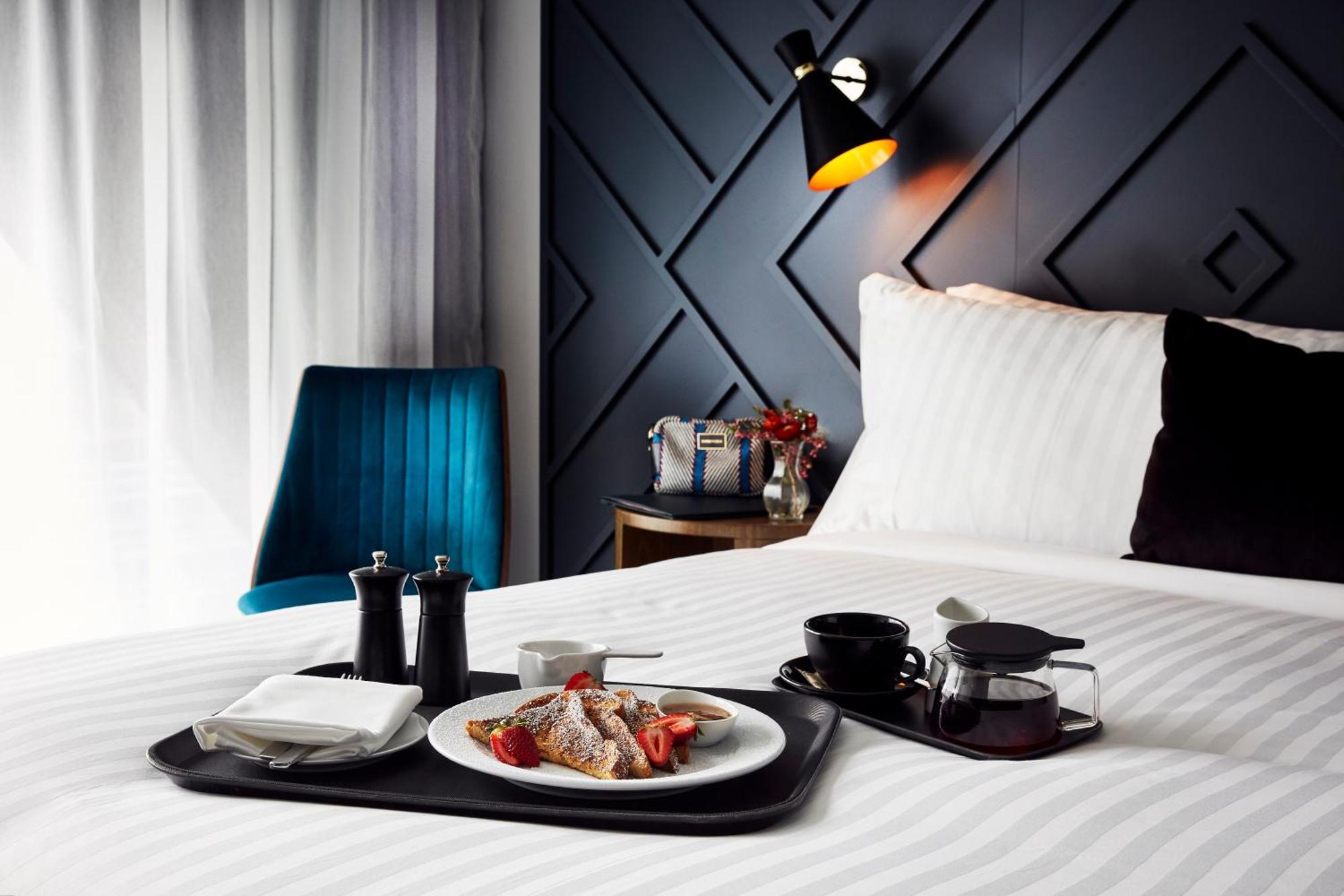 Hotel West Sydney, Curio Collection By Hilton 4*