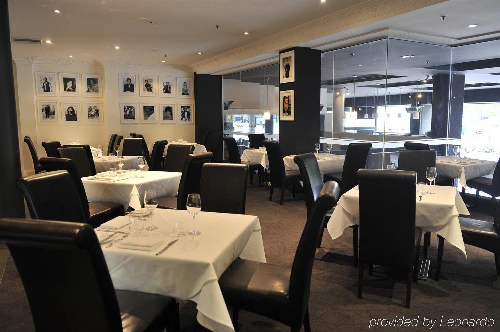 Rydges Hotel 4*