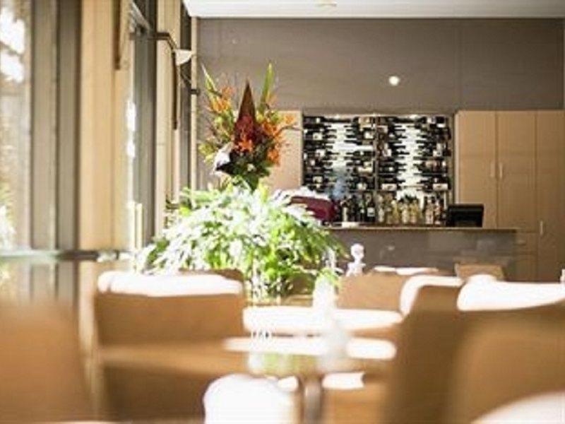 Mantra 2 Bond Street Sydney