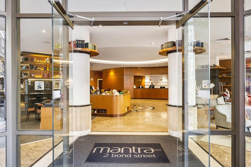 Mantra 2 Bond Street 4*