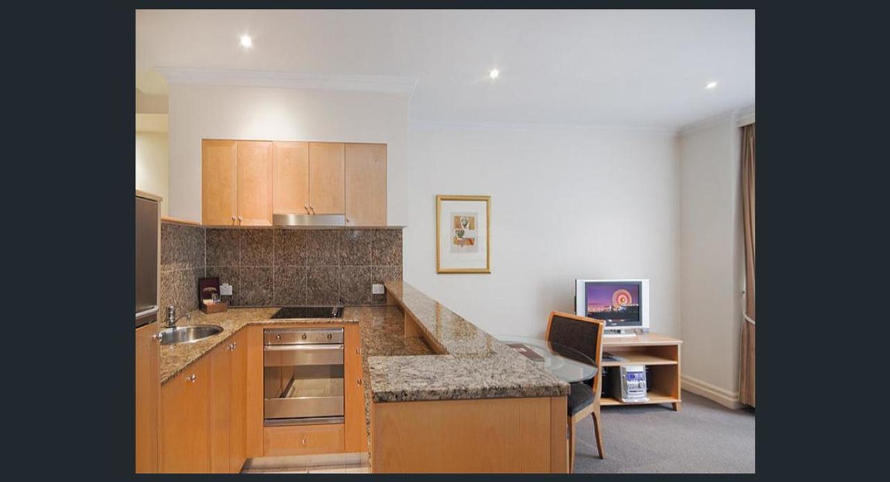 Bond 117 Self- Catering Apartment