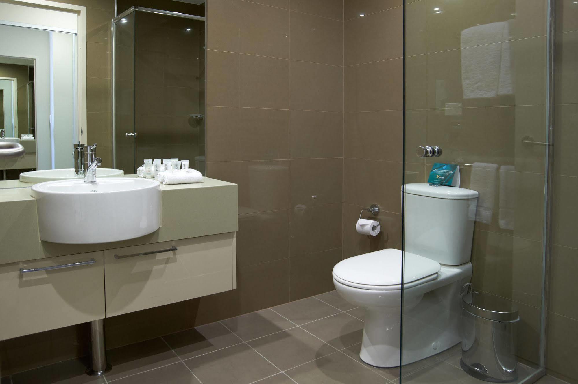 & Bondi Junction 4*