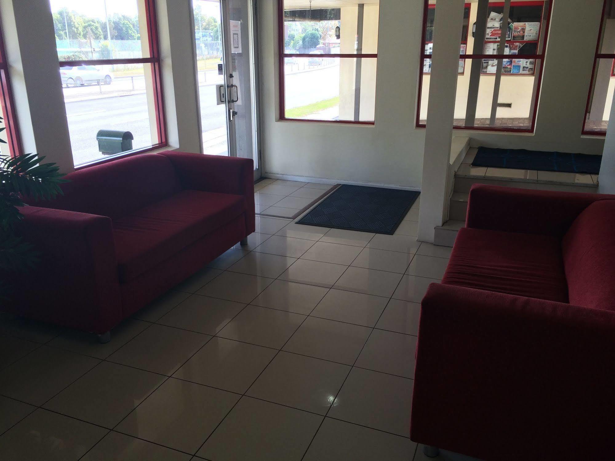 Liberty Plains Motor Motel 3*