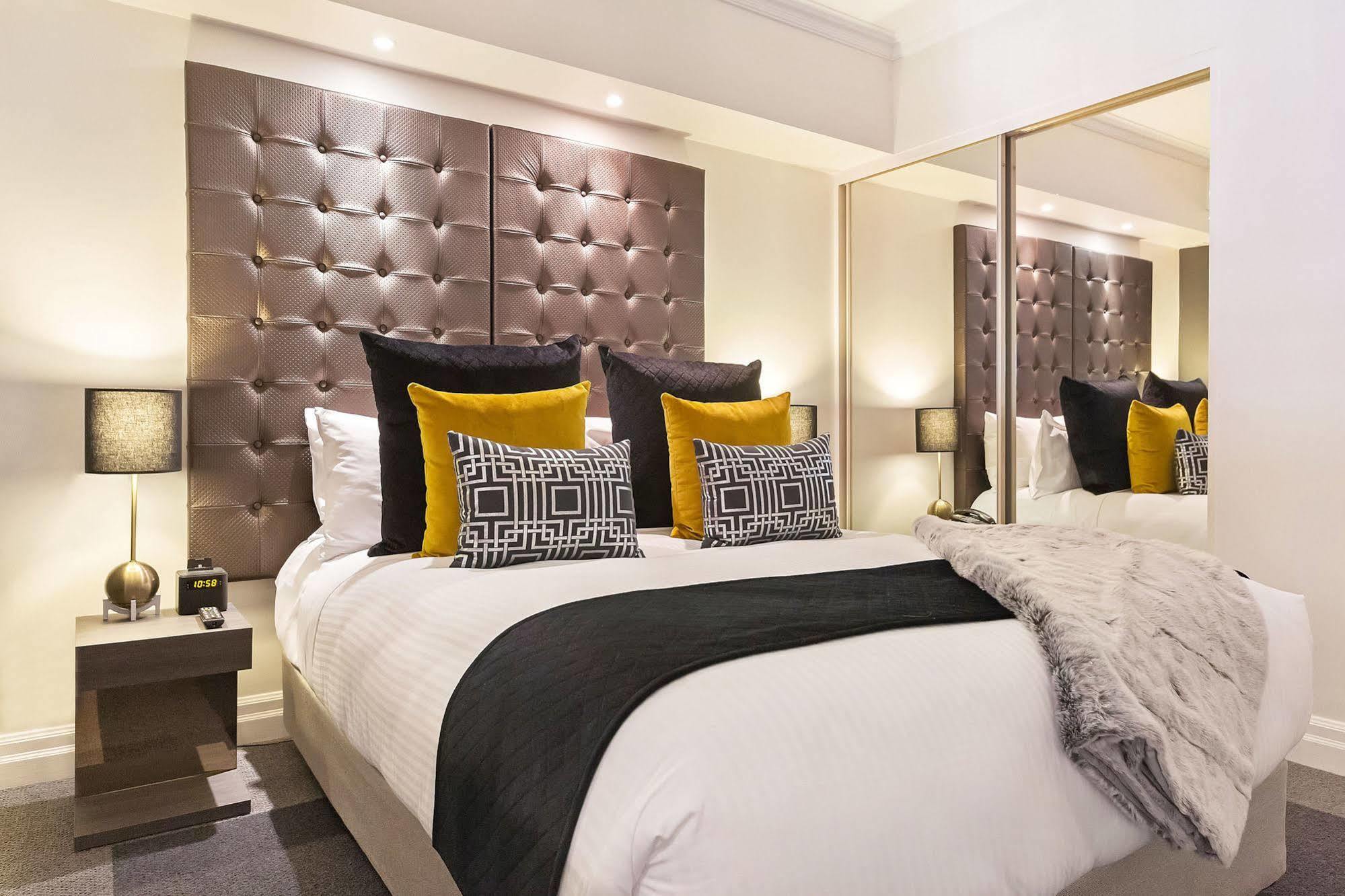 Mantra 2 Bond Street Aparthotel 4*