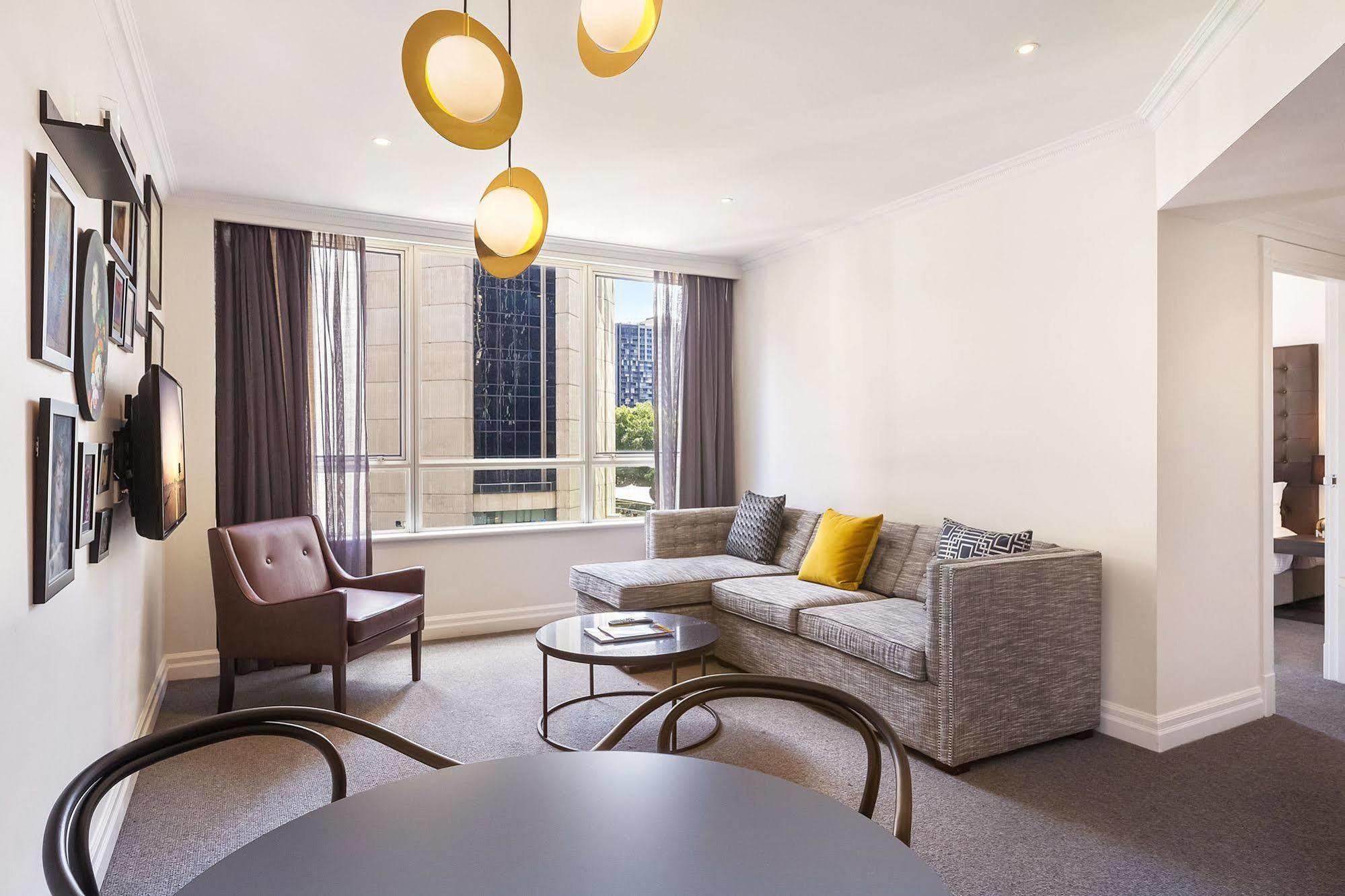 Mantra 2 Bond Street 4*