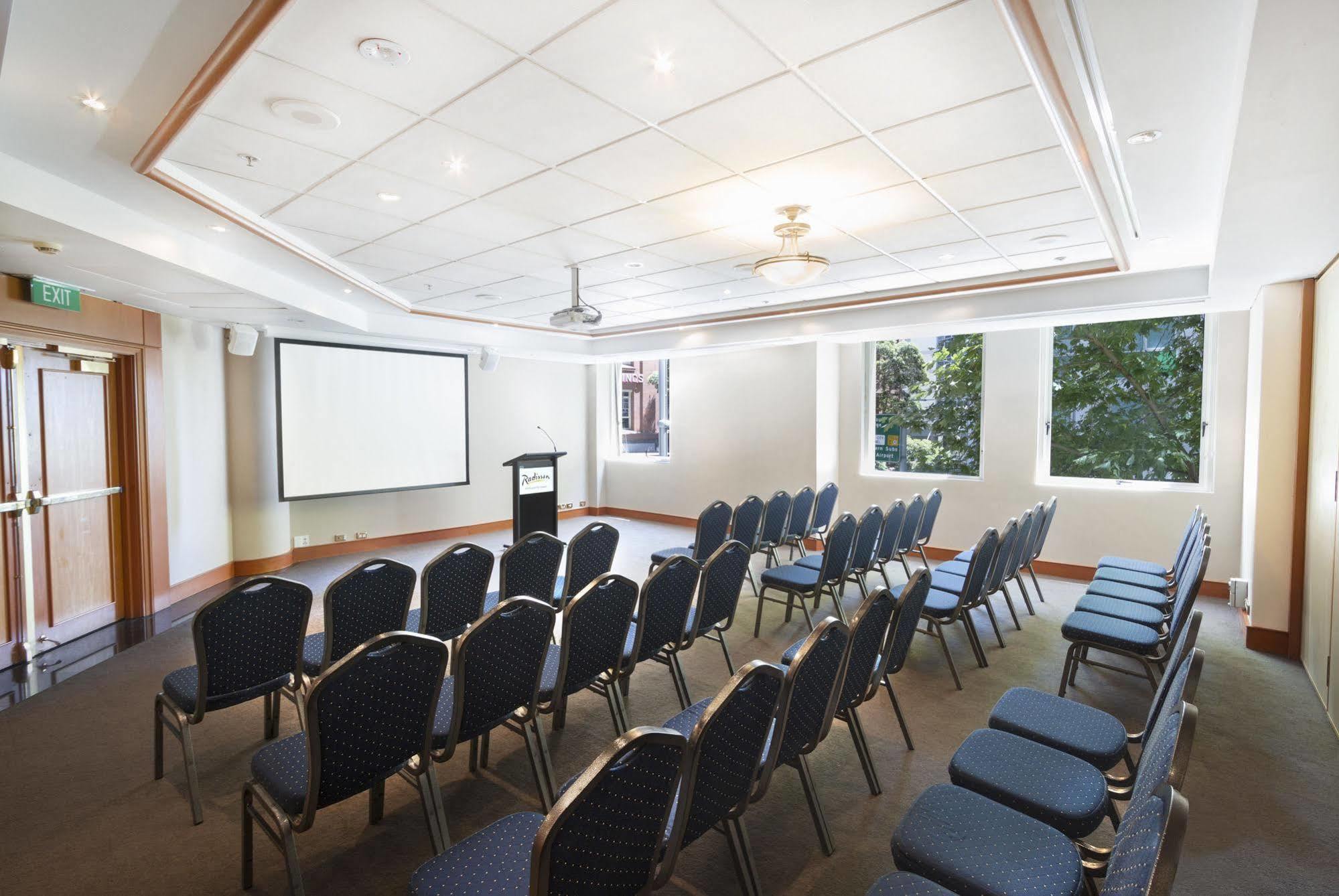 Rydges Darling Square 4*