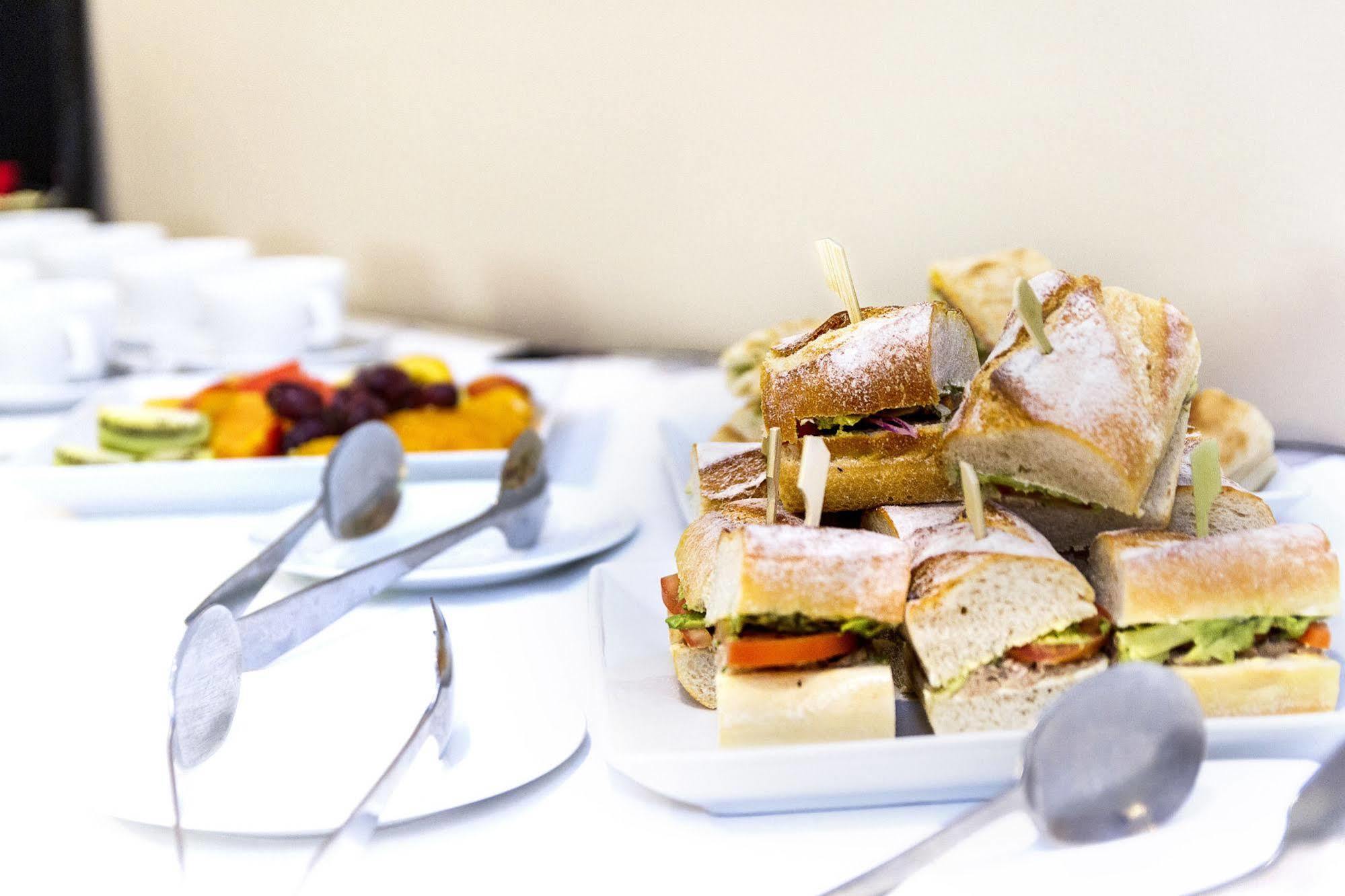 Rydges Darling Square 4*