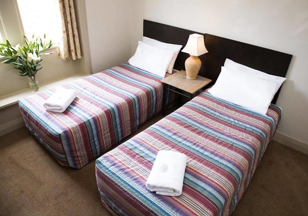 Avoca Randwick By 3*