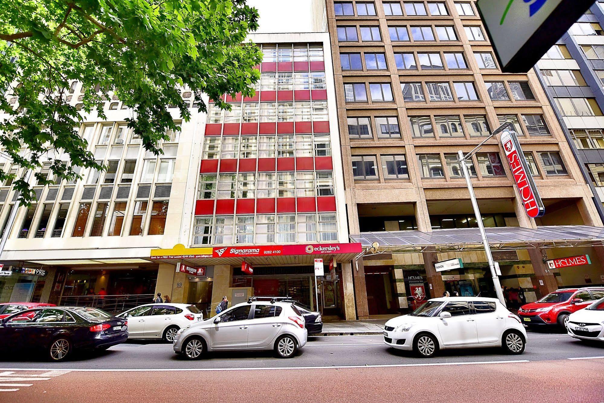 Megaboom City 4* Sydney