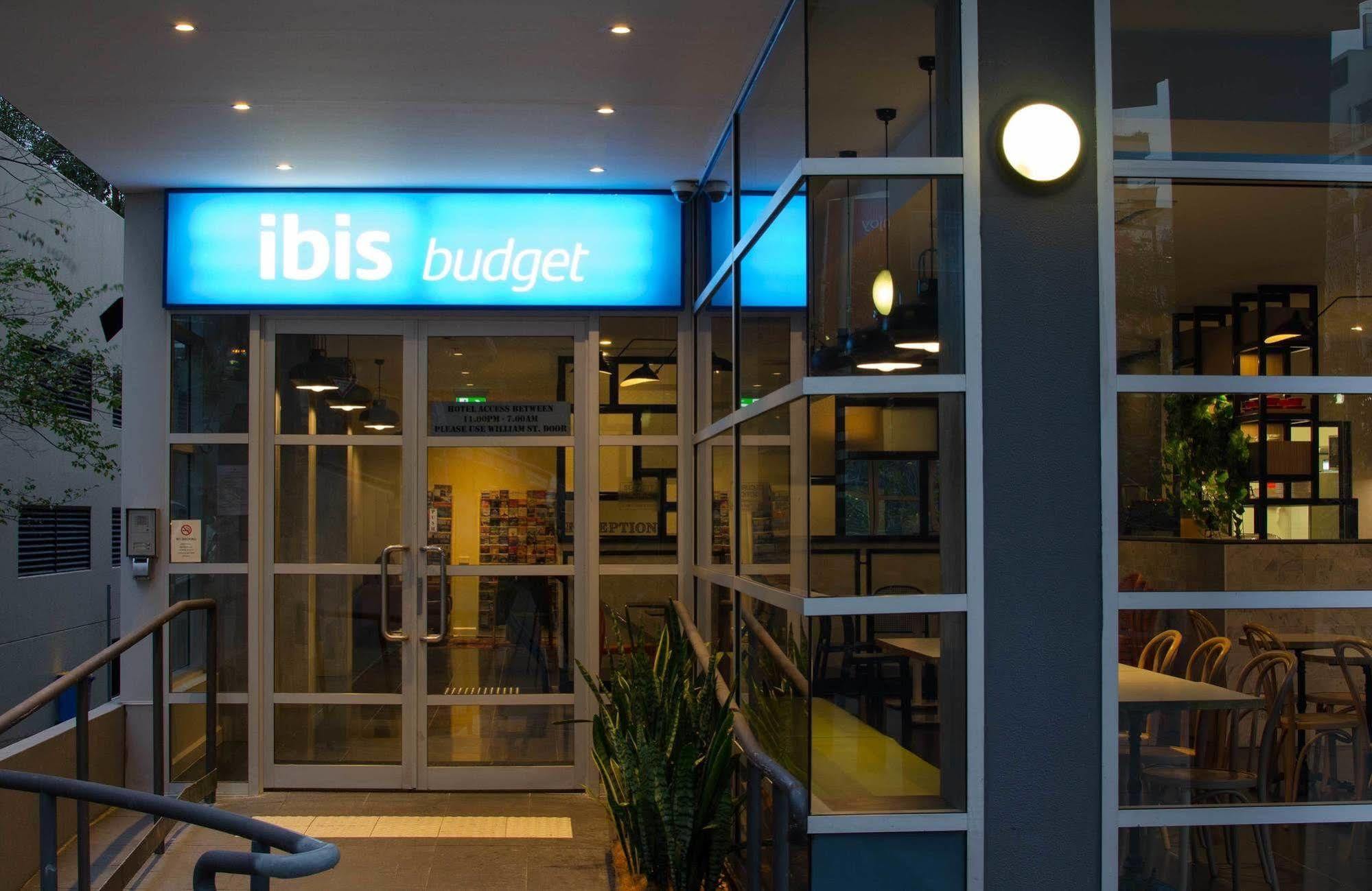 Ibis Budget East Hotel 3*