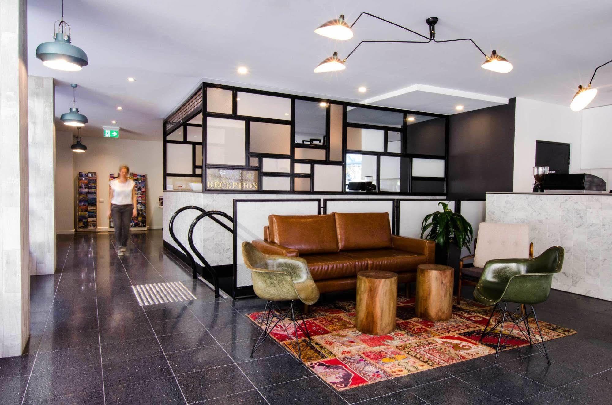 Ibis Budget East 3* Sydney