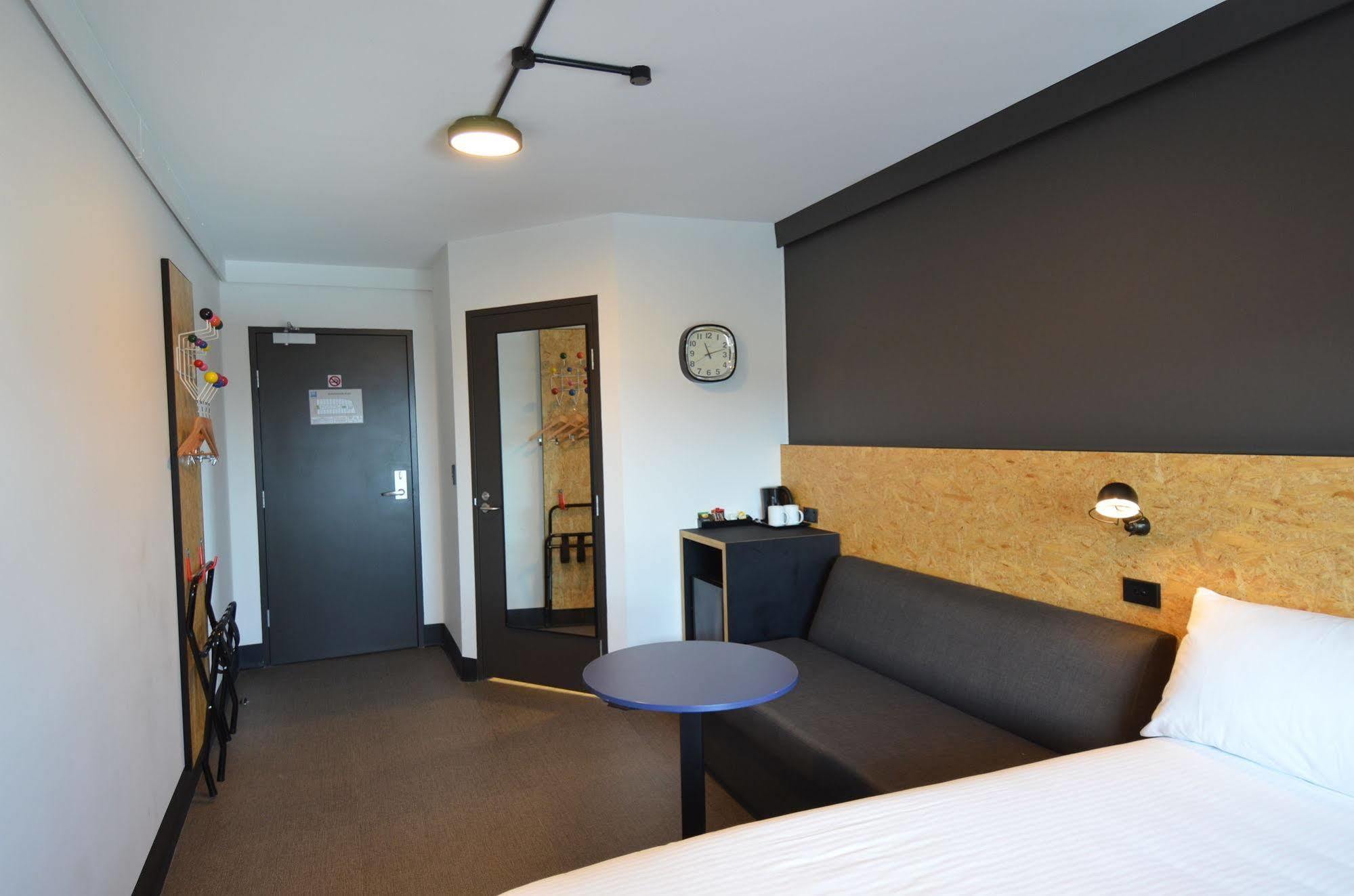 Ibis Budget East