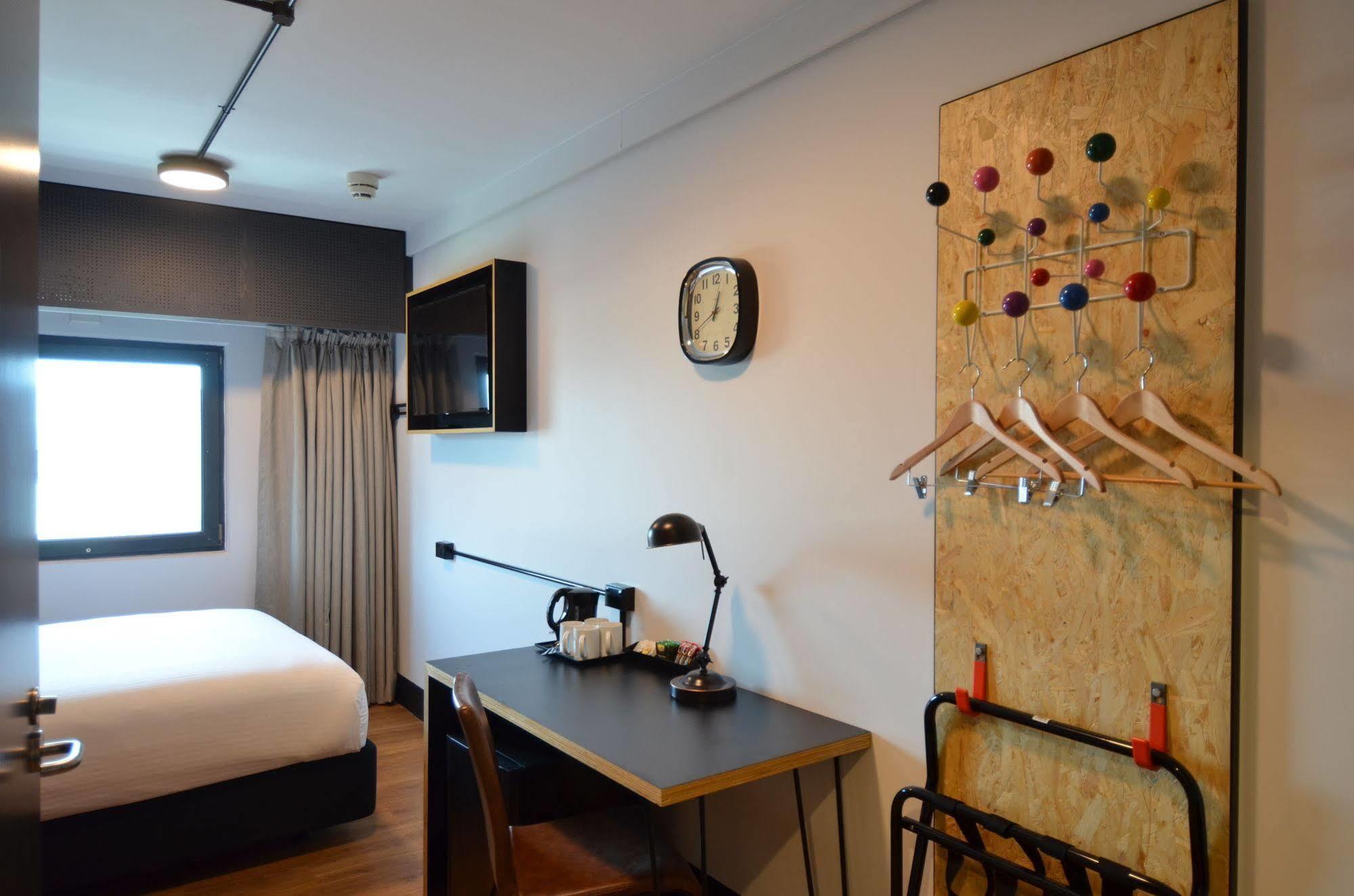 Hotel Ibis Budget East