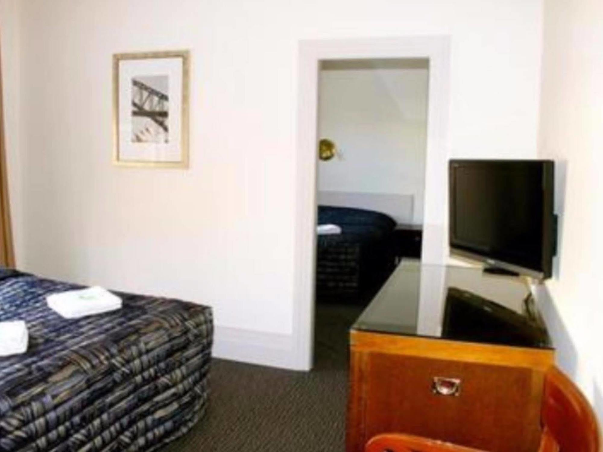 Royal Exhibition Inn