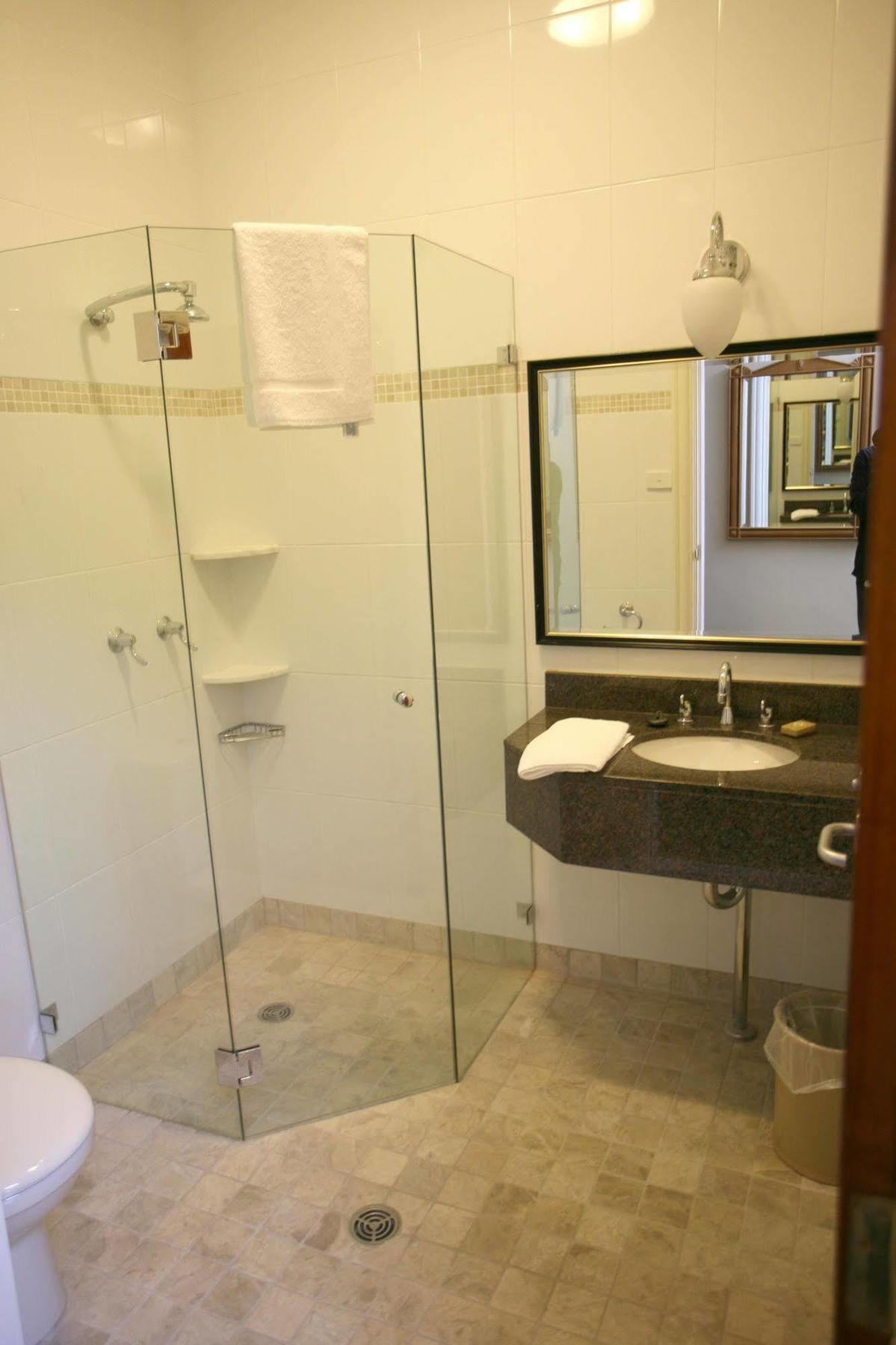 Hotel Darcy's 2*