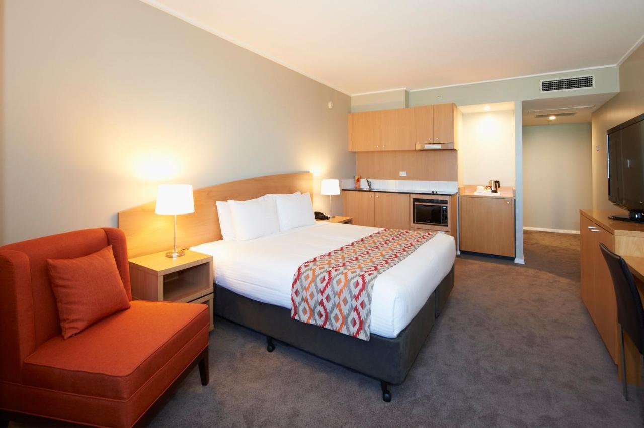 Nesuto Parramatta Aparthotel 4*