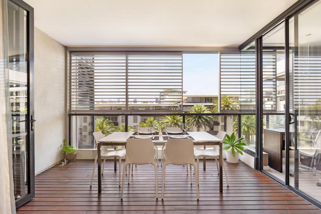 Stylish 1 Bdrm Camperdown - Car Park, Gym & Pool * Sydney