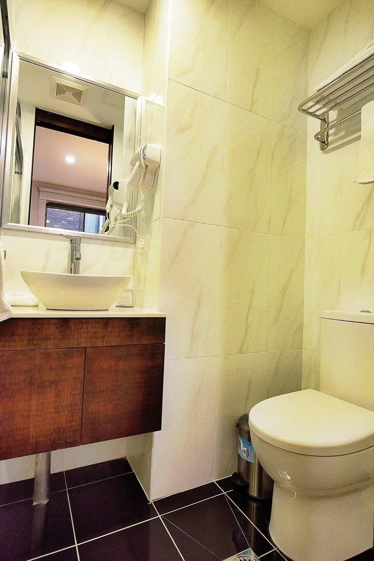 Megaboom City Hotel 4*
