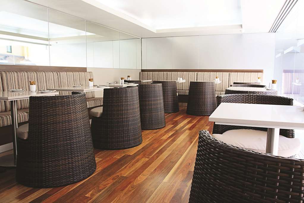 Rendezvous The Rocks 4*