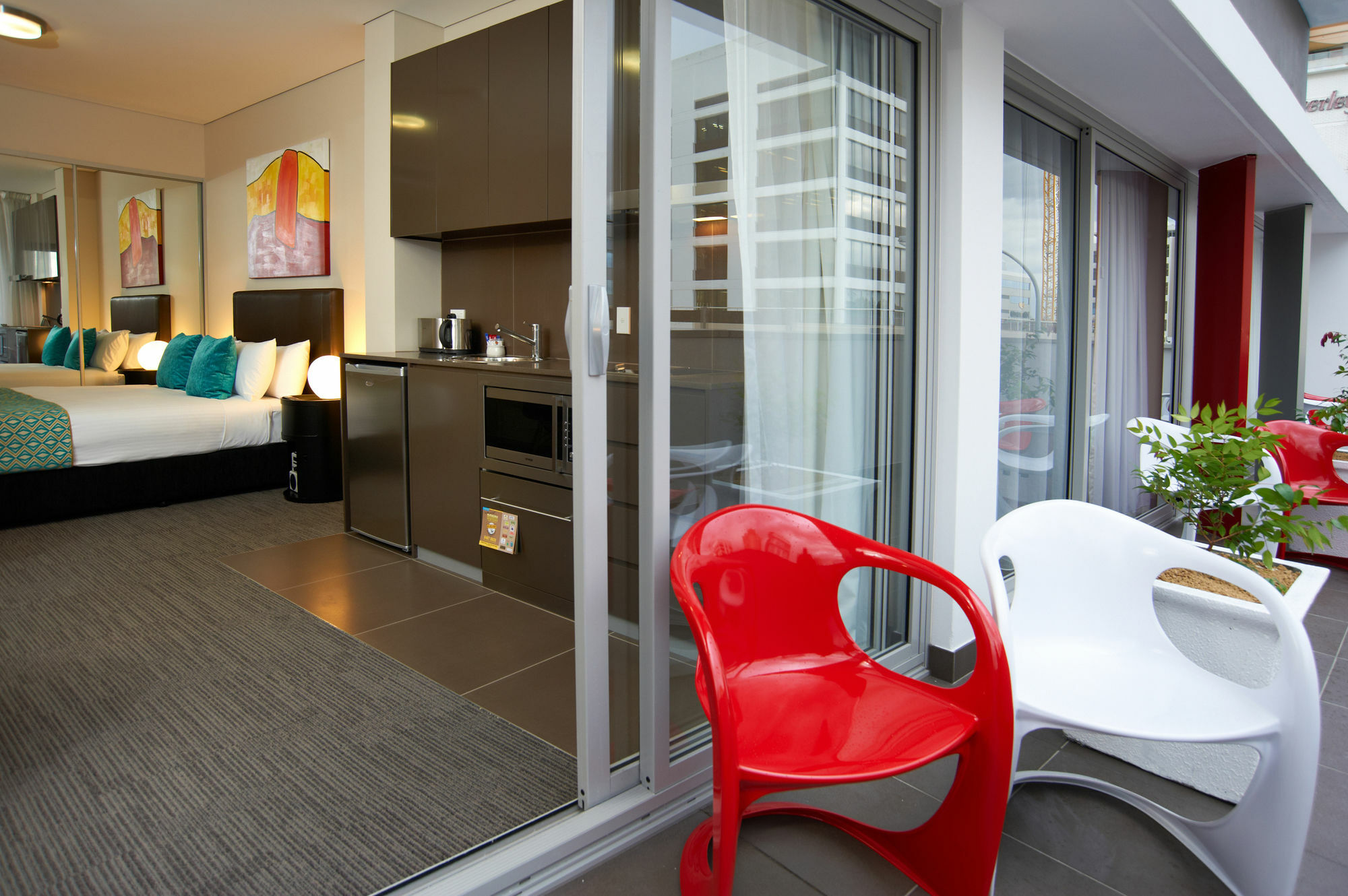 Aparthotel & Bondi Junction