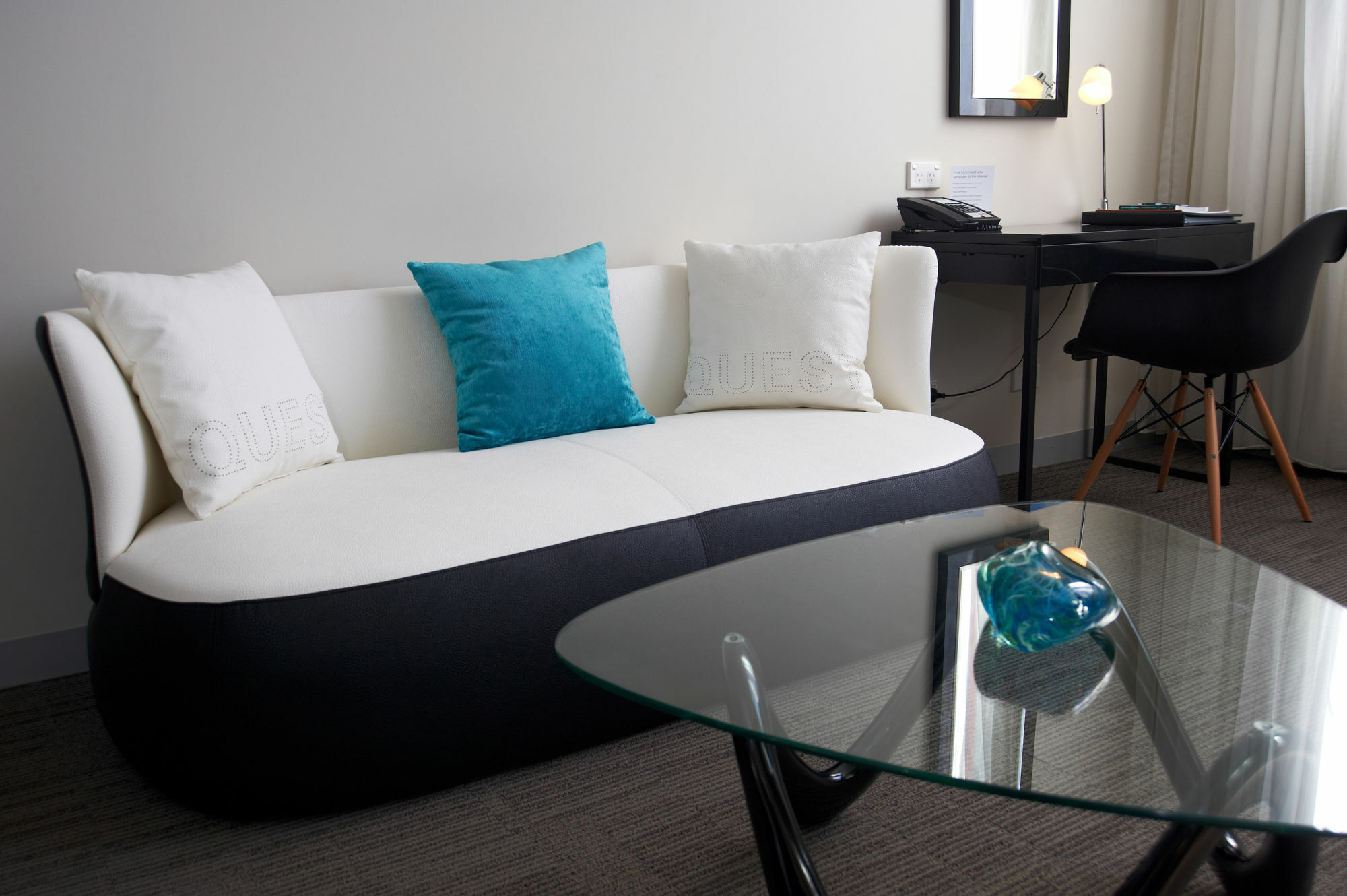 Aparthotel & Bondi Junction Sydney