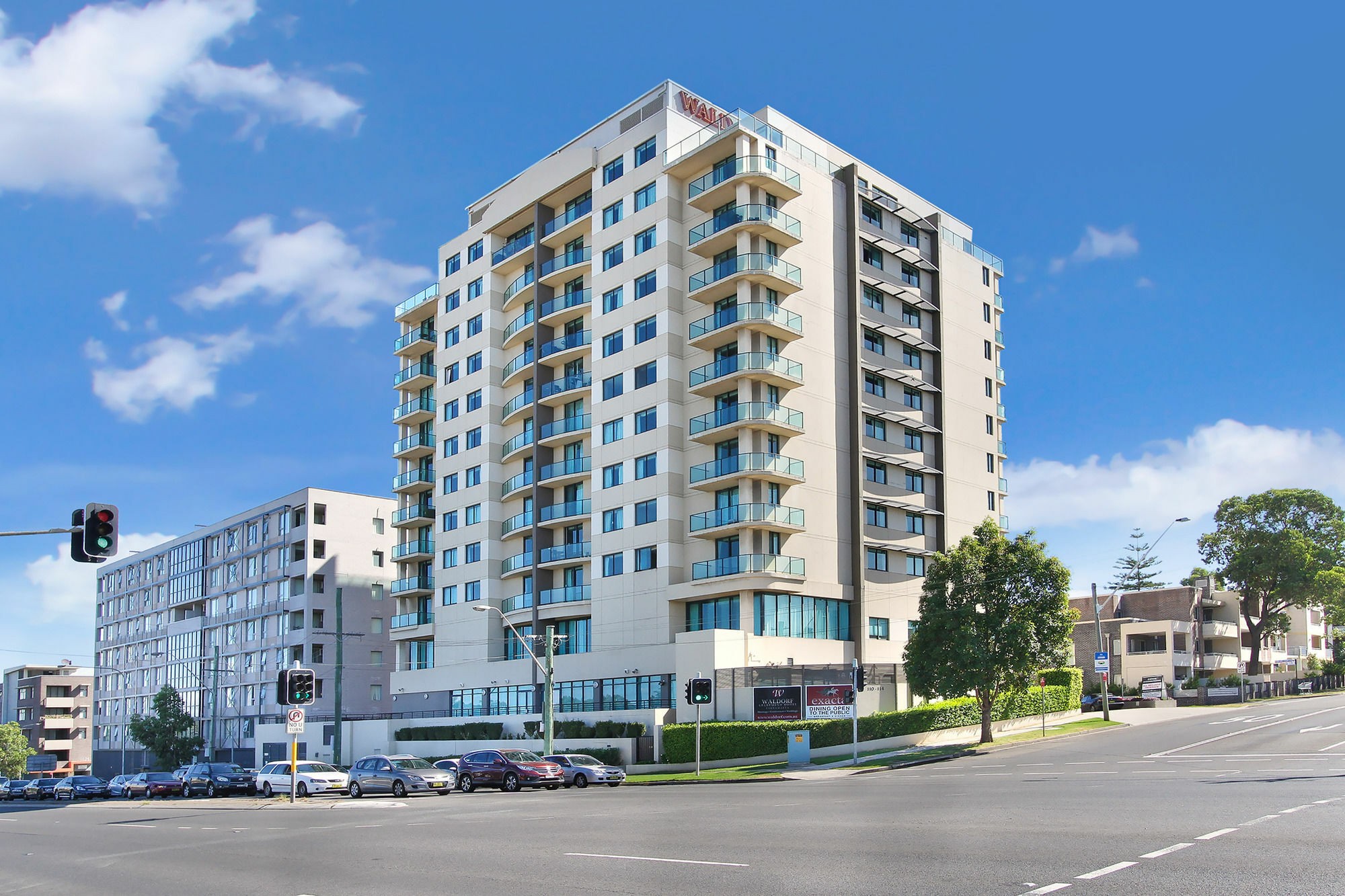 Nesuto Parramatta Aparthotel 4*