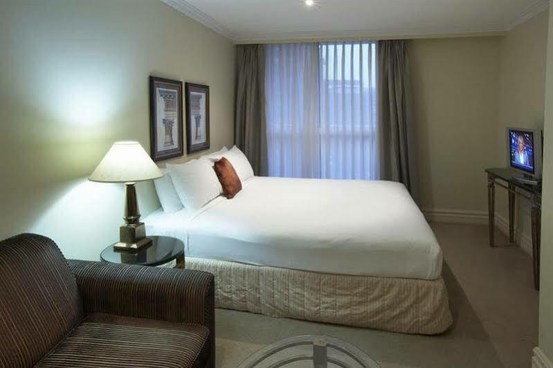 Mantra 2 Bond Street 4*