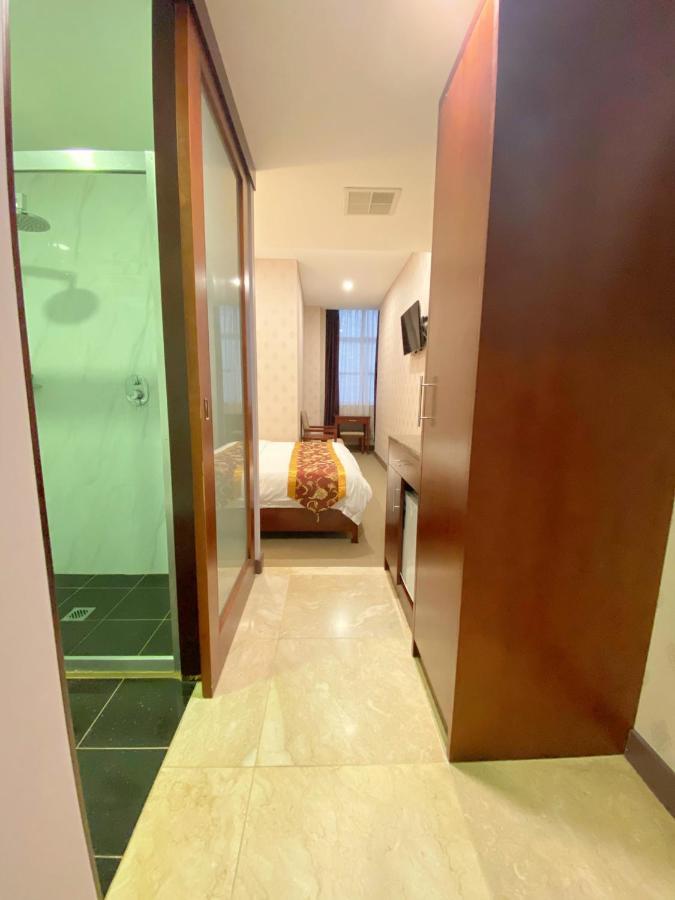 Megaboom City Hotel 4*
