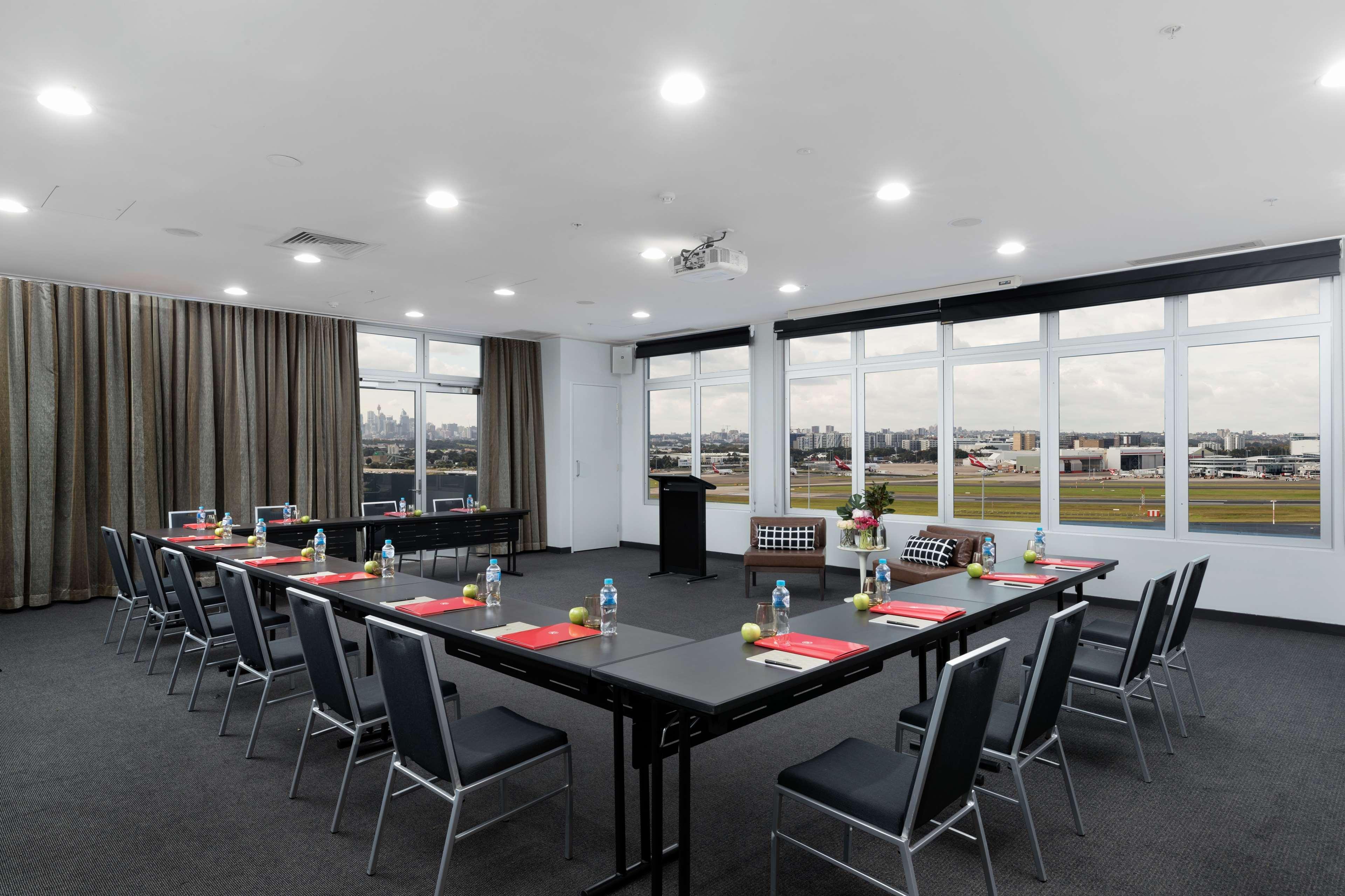 Rydges Airport