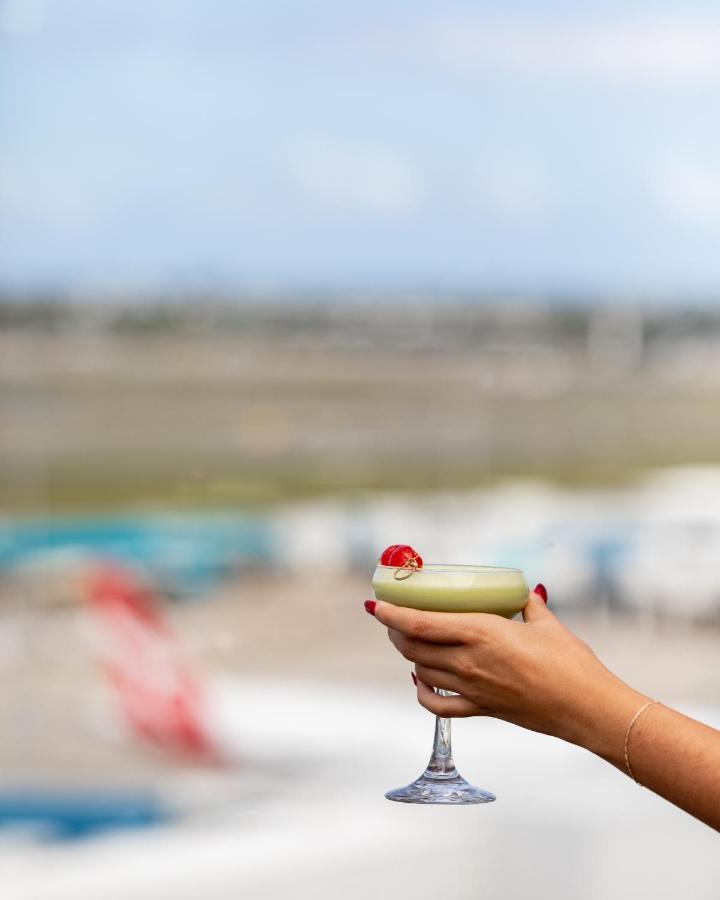 Hotel Rydges Airport 4*