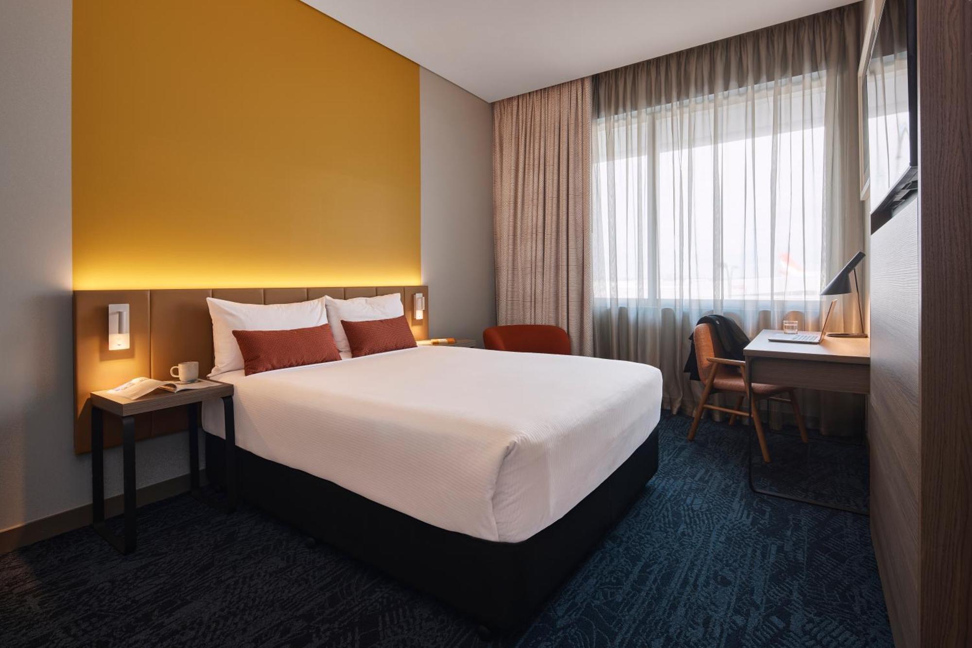Hotel Rydges Airport