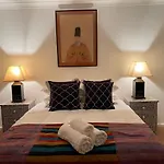 Treetops Penthouse Rose Bay Sydney, 3 Bedrooms