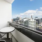 Meriton Suites Church Street, Parramatta