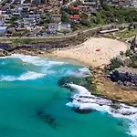 Tamarama Oceanfront Apartment - Best View In Sydney