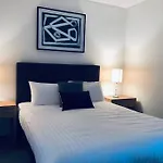 Stunning Apartment In Neutral Bay Gro17401