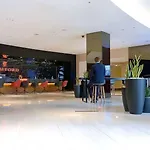 Stamford Plaza Sydney Airport Hotel & Conference Centre