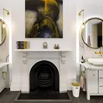 Luxury Townhouse - Sydney Centre