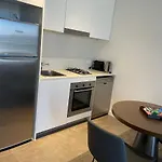 Chatswood Modern Studio With Balcony
