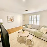 Cosy 3Br House, 7 Mins Drive To Macquarie Centre, 5 Stars On Airb&B
