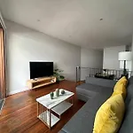 2 Bedroom Apartment Darling Harbour Farnell