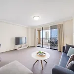 Oaks Sydney Castlereagh Suites